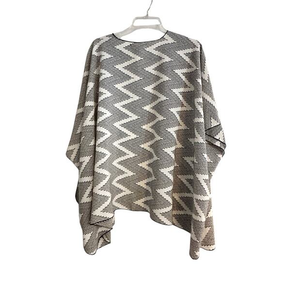 Painted Threads Open Front Kimono Coverup Summer Cream Black Tribal USA Poly - Picture 2 of 10